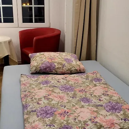 Grosse 2 Mit Bad Dusche Und Badewanne