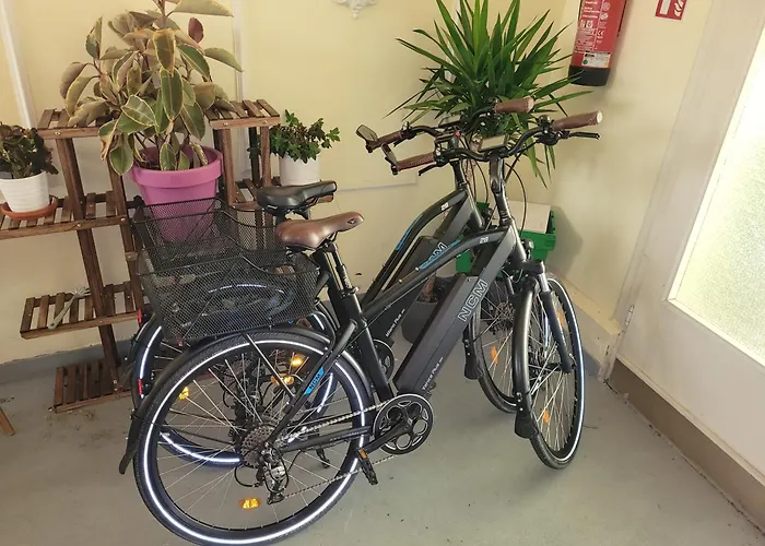 Grosse 2 Mit Bad Dusche Und Badewanne 別荘 ボッパルト