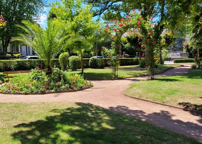 Grosse 2 Mit Bad Dusche Und Badewanne